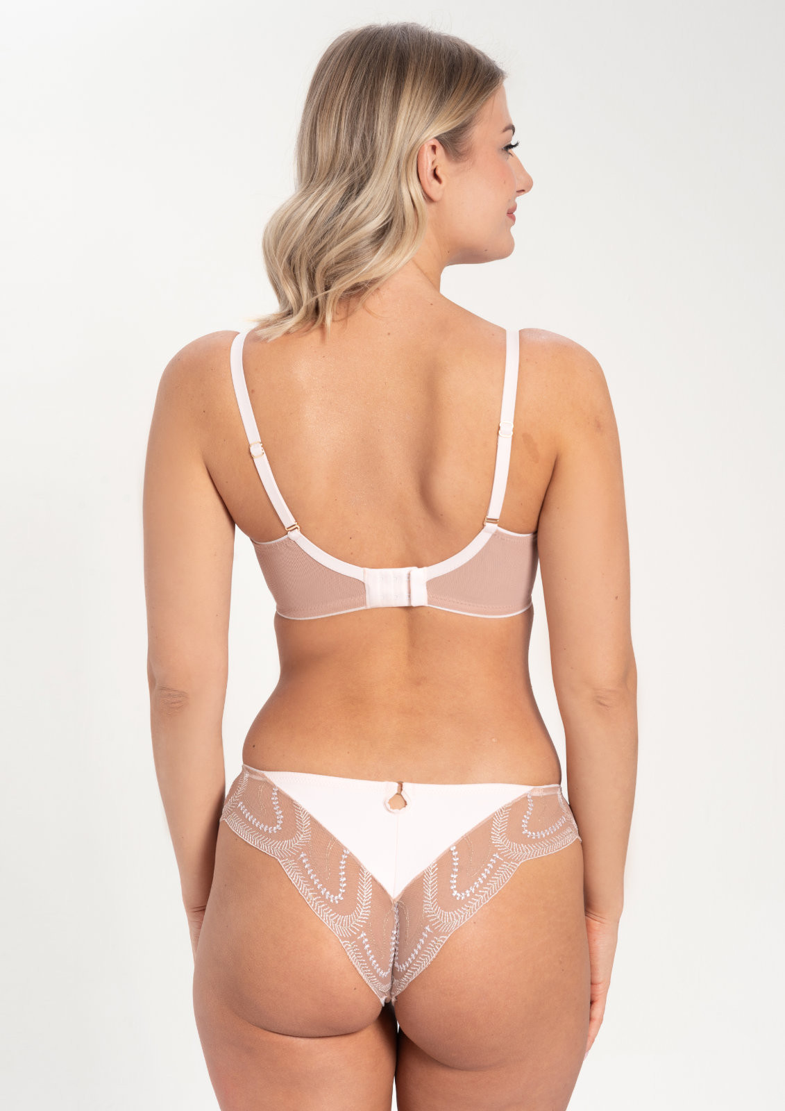 biustonosz-indiana-a125-cappucino-miekki (4)