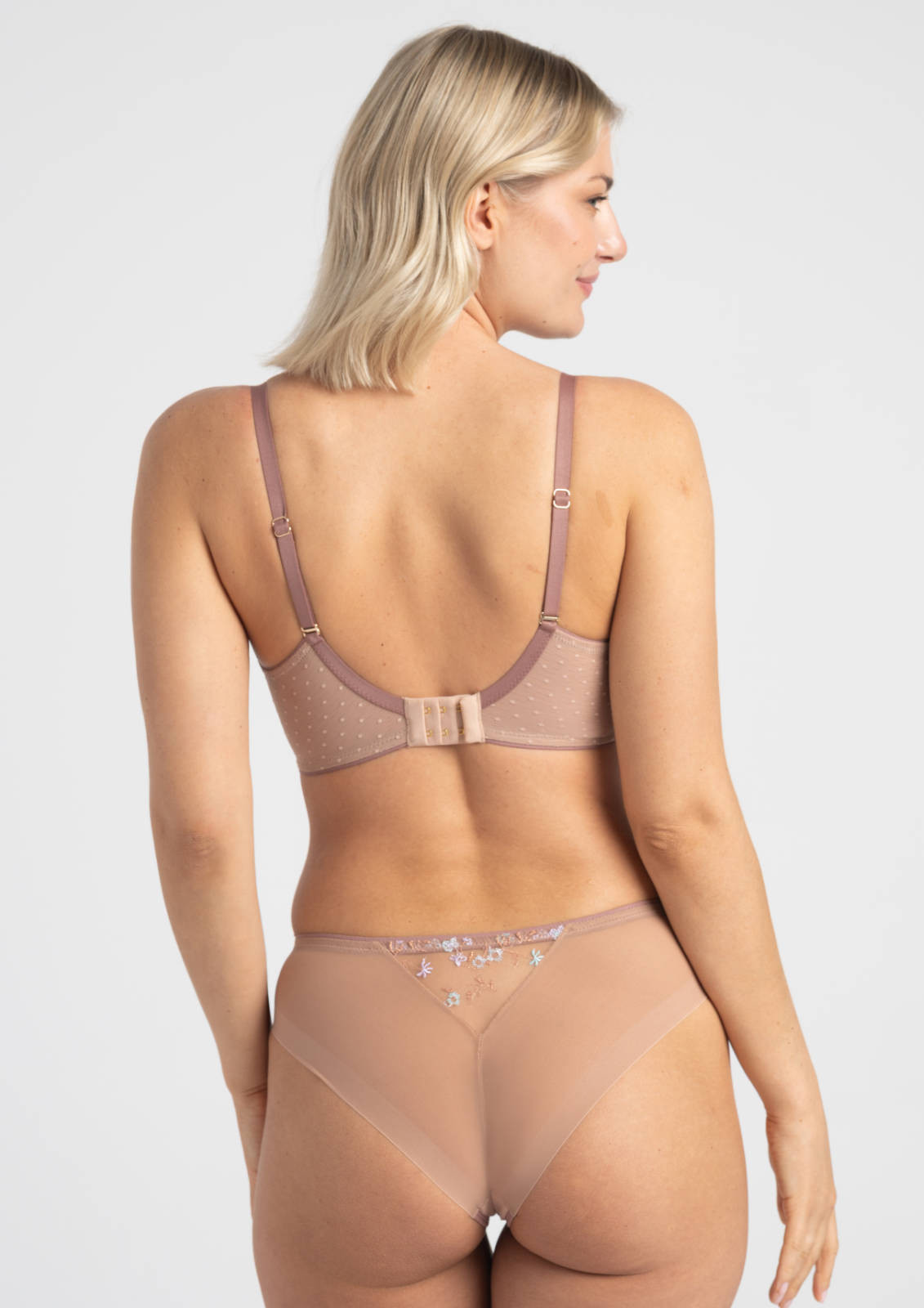 biustonosz-margaret-a143-cappucino-miekki (3)