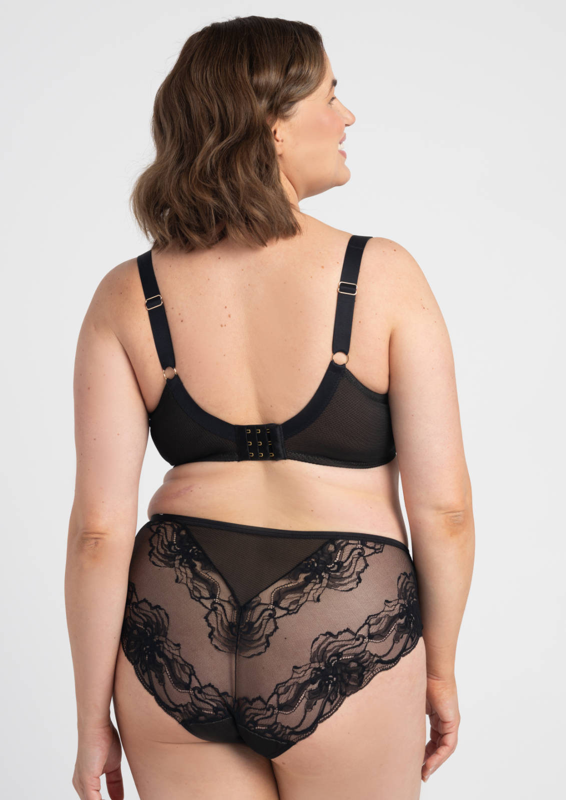 biustonosz-mystery-a910-czarny-miekki (4)